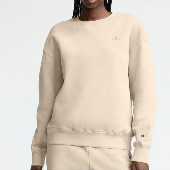 Champion Tops - Champion Classic Powerblend Small C Logo Crewneck Sweatshirt - Cream Size L